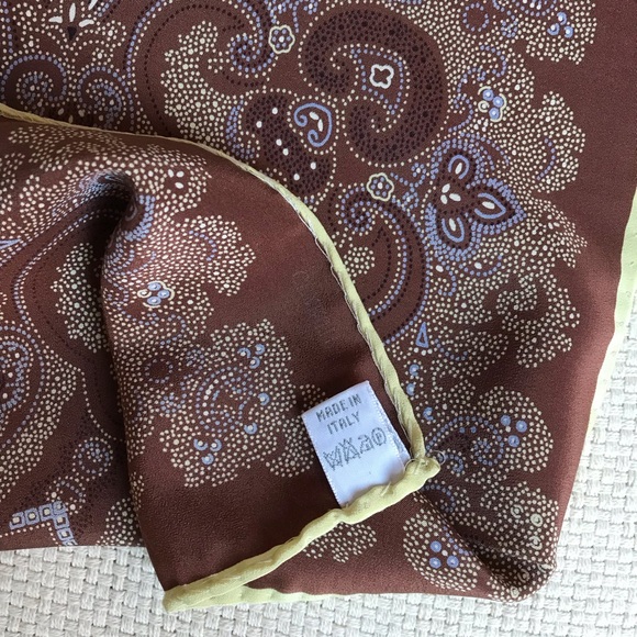 Cerruti Brown Geometric Floral Printed Silk Square Scarf - Made in Italy - Picture 5 of 5
